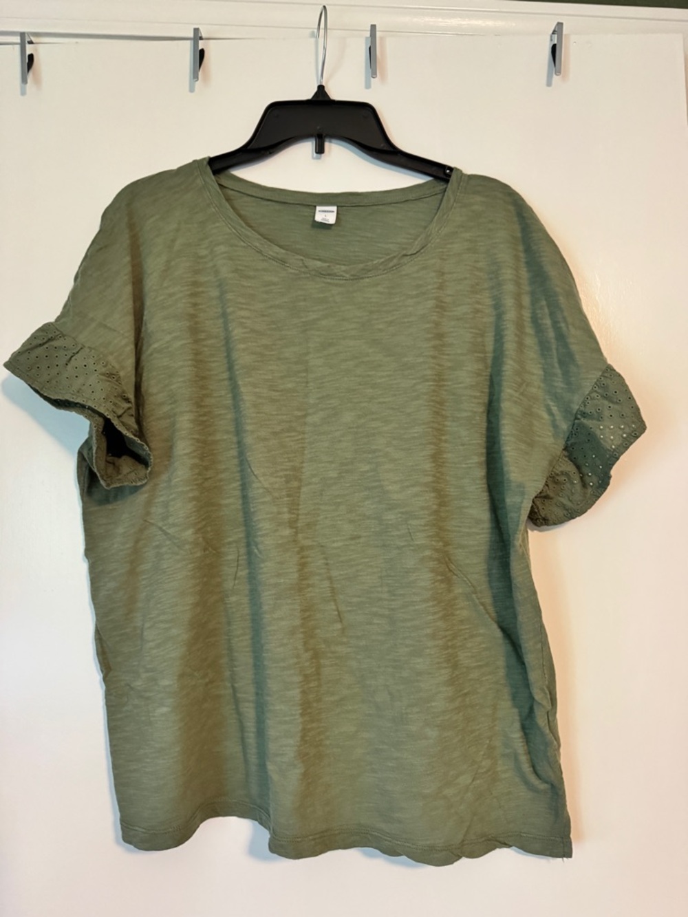 Old Navy cotton tee size large
